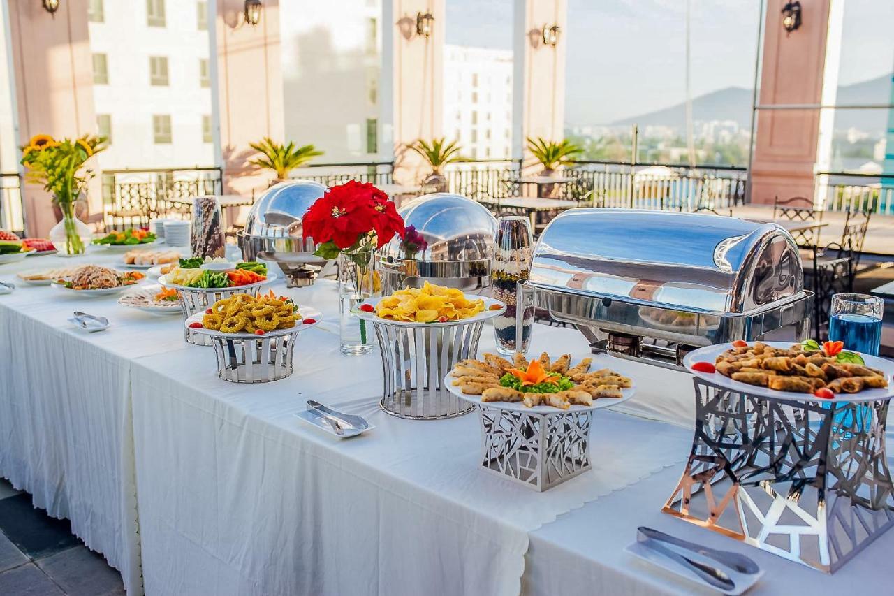 Ngoc Lan Hotel Da Nang Bagian luar foto